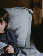 5 gode tips til at få dine børn til at falde nemmere i søvn om aftenen